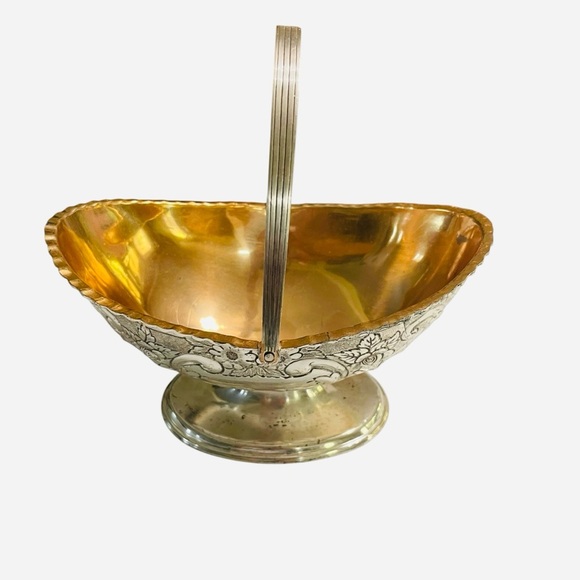 Corbell And Co. Silver Plate oval small Wedding Basket with Handle Gold Wash VTG - Picture 3 of 12